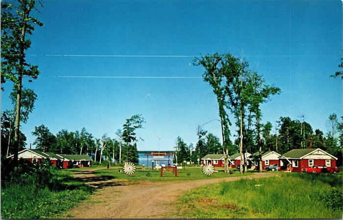 Plomb's Cabins (West Shore Resort)